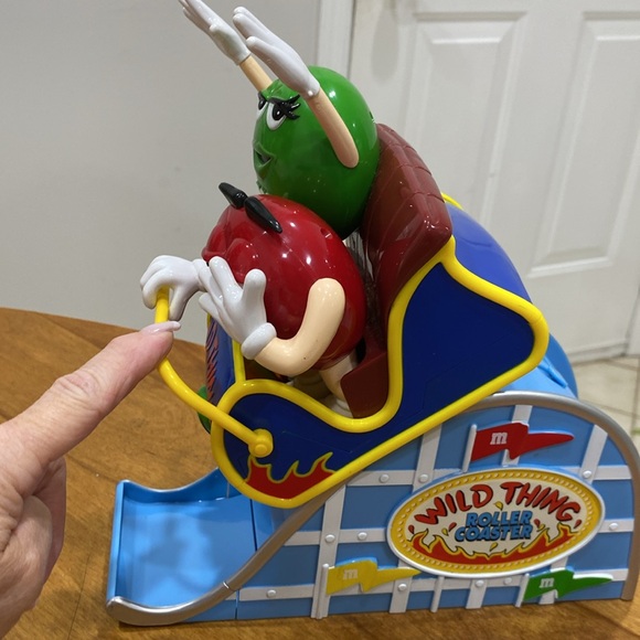 M&M’s, vintage candy dispenser. - Picture 12 of 13